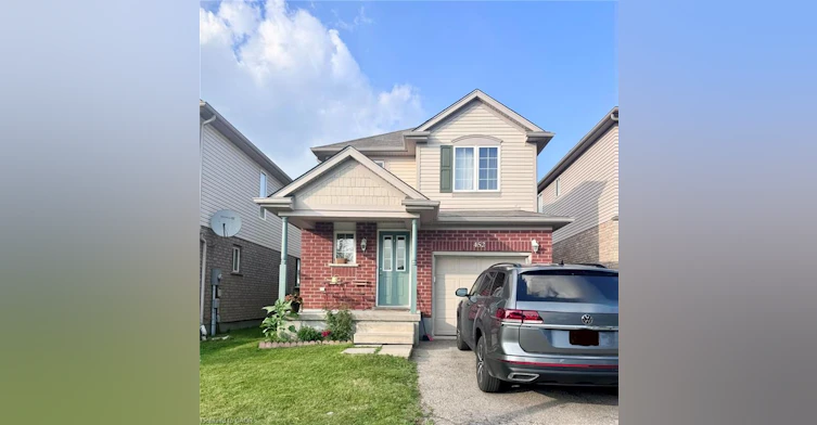 452 Beaumont Crescent, Kitchener, ON, N2A 0C4