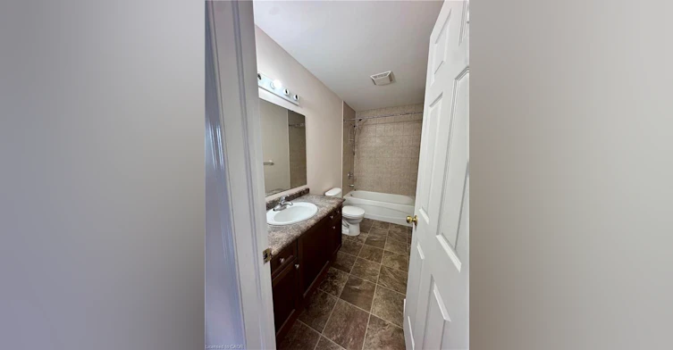 452 Beaumont Crescent, Kitchener, ON, N2A 0C4 - 12