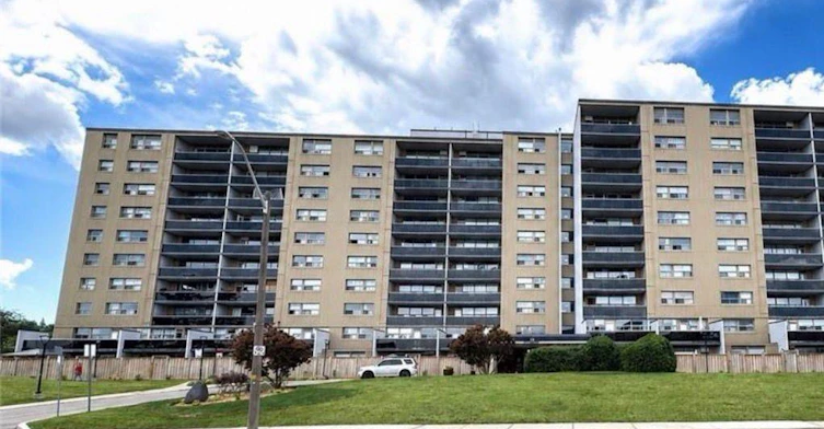 407-15 Albright Road, Hamilton, ON, L8K 5J2