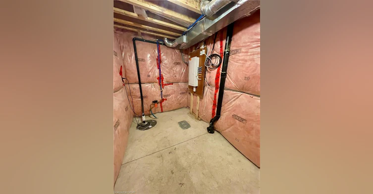76 Esplanade Lane, Grimsby, ON, L3M 0H2 - 33