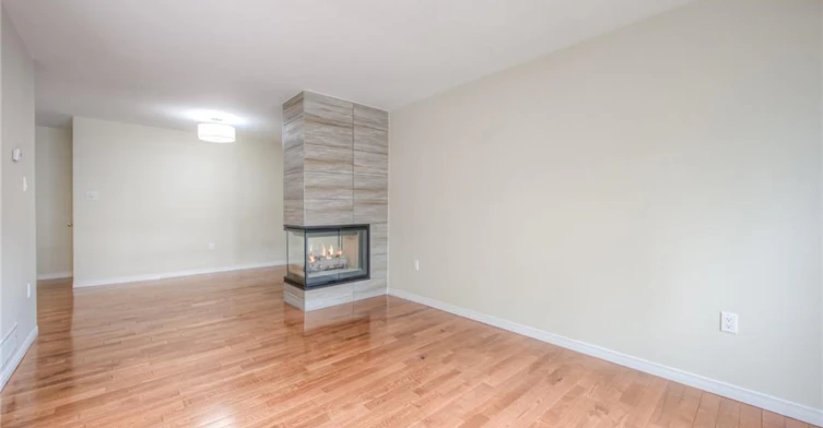 22-502 Barton Street, Hamilton, ON, L8E 5B5 - 10