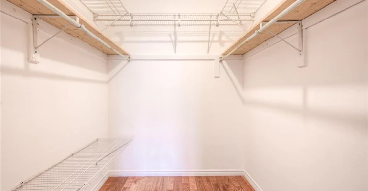 22-502 Barton Street, Hamilton, ON, L8E 5B5 - 22