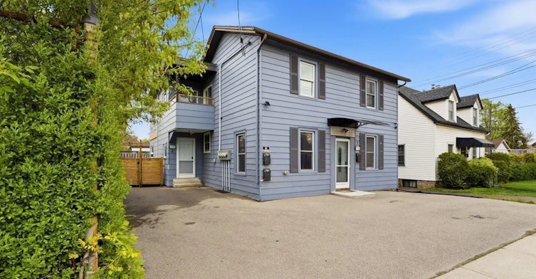2-773 Lawrence Road, Hamilton, ON, L8K 1Z7