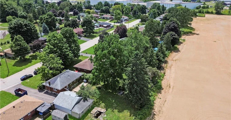 3 Westview Avenue, Brant, ON, N3T 5L7 - 35