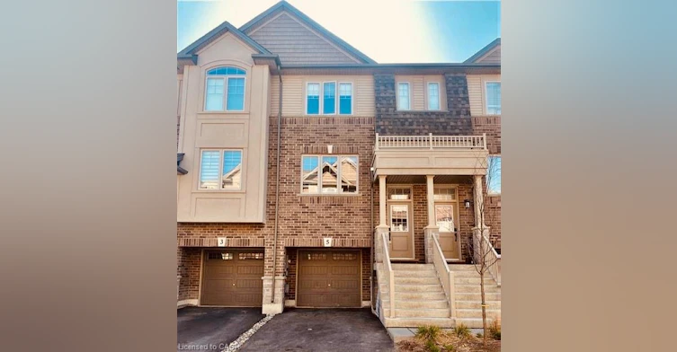 5 Birot Lane, Hamilton, ON, L9K 0K1