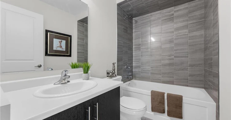 36-40 Zinfandel Drive, Hamilton, ON, L8E 0L1 - 17
