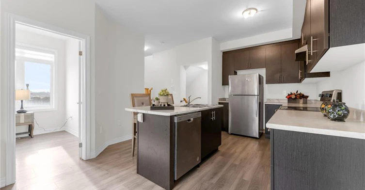 36-40 Zinfandel Drive, Hamilton, ON, L8E 0L1 - 8