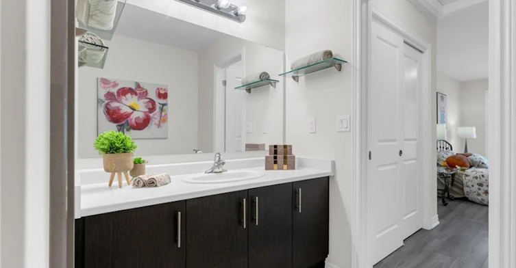 36-40 Zinfandel Drive, Hamilton, ON, L8E 0L1 - 24