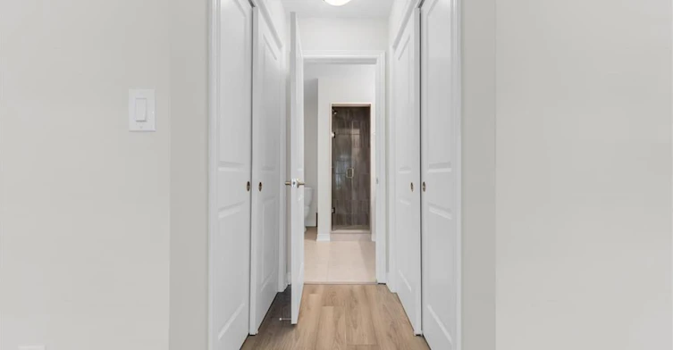 36-40 Zinfandel Drive, Hamilton, ON, L8E 0L1 - 22