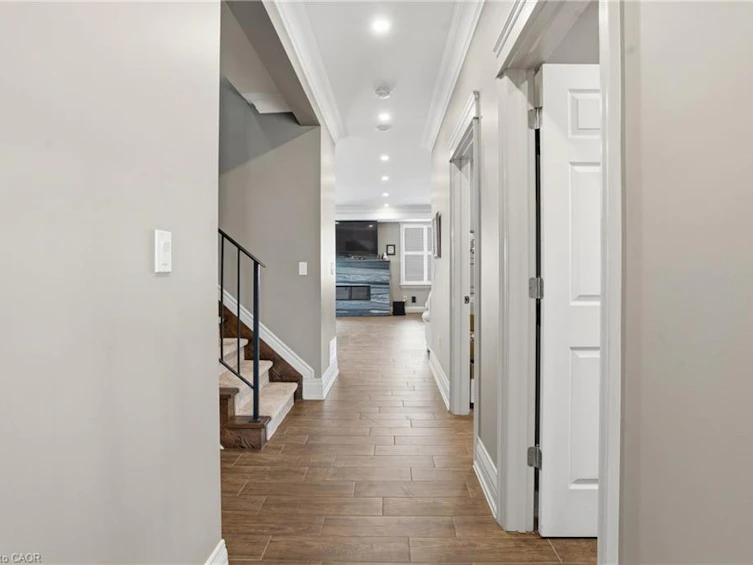 5 Arden Avenue, Hamilton, ON, L8H 7C2 - 8