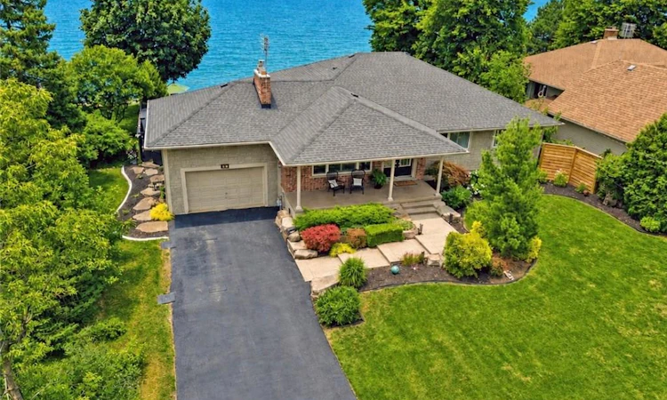 42 Lakeside Drive