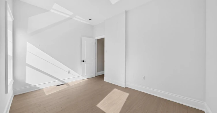 UPPER-250 Hughson Street N, Hamilton, ON, L8L 4M3 - 16