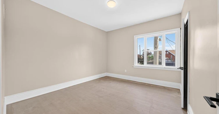 UPPER-250 Hughson Street N, Hamilton, ON, L8L 4M3 - 19