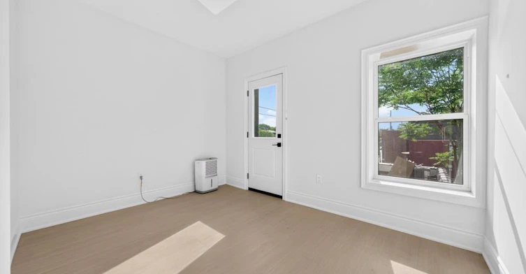 UPPER-250 Hughson Street N, Hamilton, ON, L8L 4M3 - 15
