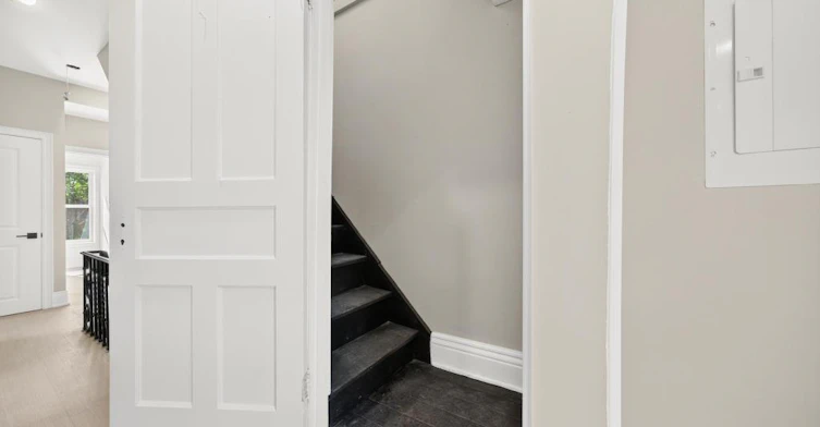 UPPER-250 Hughson Street N, Hamilton, ON, L8L 4M3 - 21