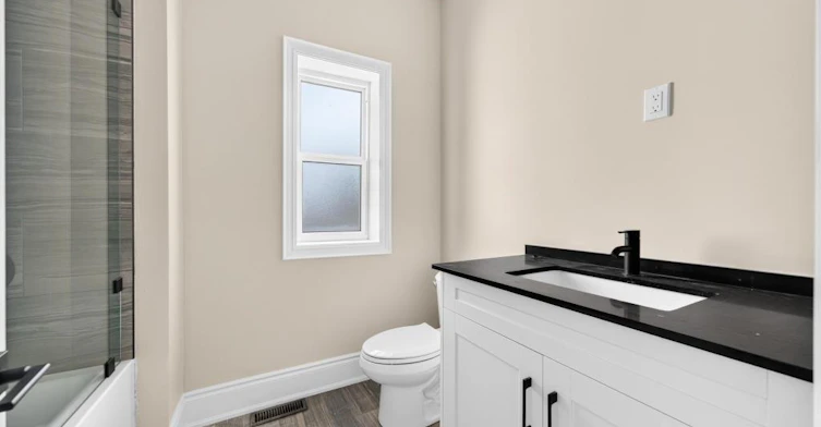 UPPER-250 Hughson Street N, Hamilton, ON, L8L 4M3 - 17