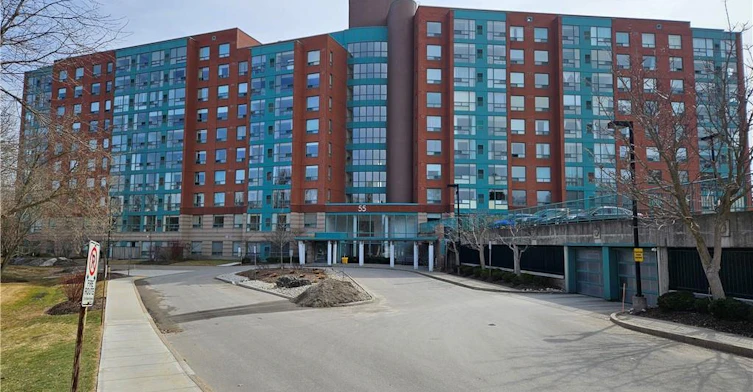 805-55 Blue Springs Drive, Waterloo, ON, N2J 4T3