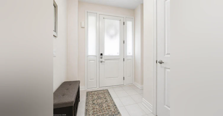 33 Bayonne Drive, Hamilton, ON, L8J 0L2 - 3