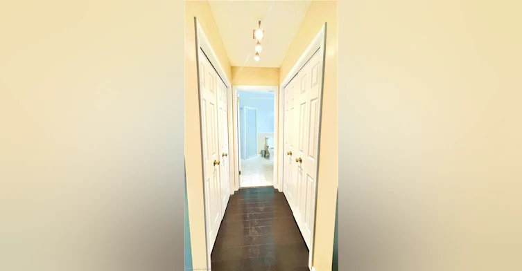 UPPER UNIT-172 Springfield Place, Waterloo, ON, N2T 2M6 - 2