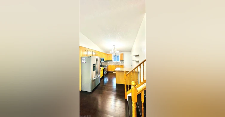 UPPER UNIT-172 Springfield Place, Waterloo, ON, N2T 2M6 - 5