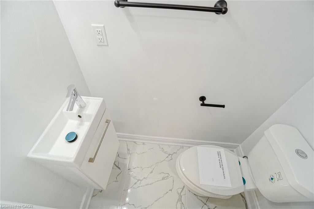 UPPER-8 Marlborough Road, Guelph, ON, N1E 3X2 - 15