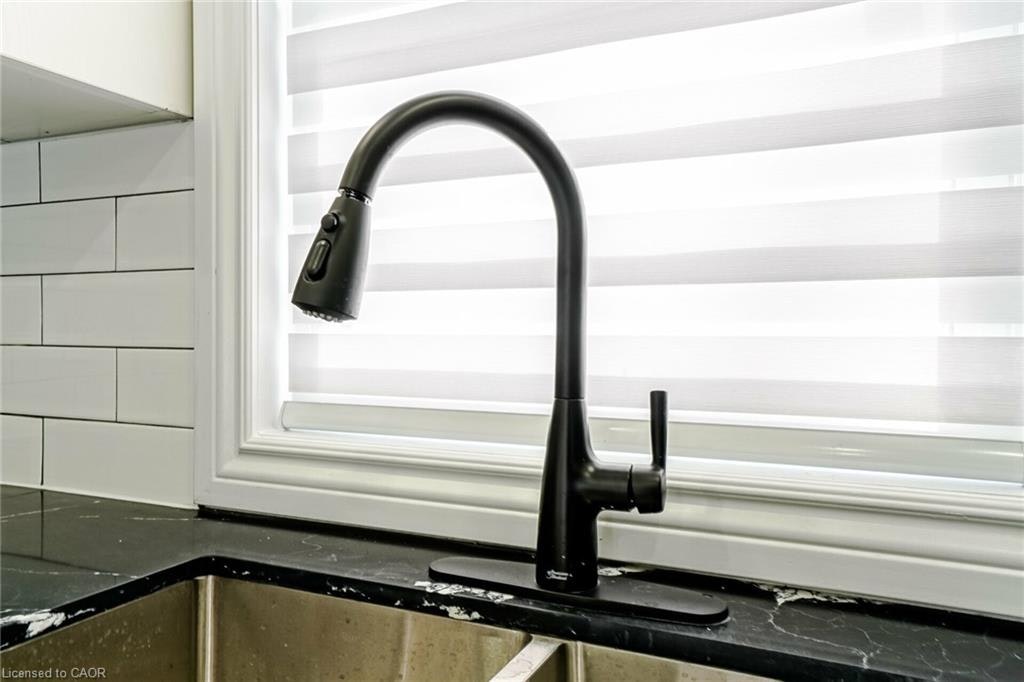 UPPER-8 Marlborough Road, Guelph, ON, N1E 3X2 - 12