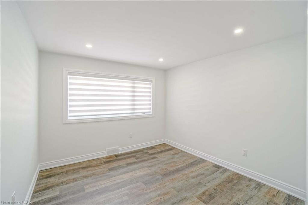 UPPER-8 Marlborough Road, Guelph, ON, N1E 3X2 - 16