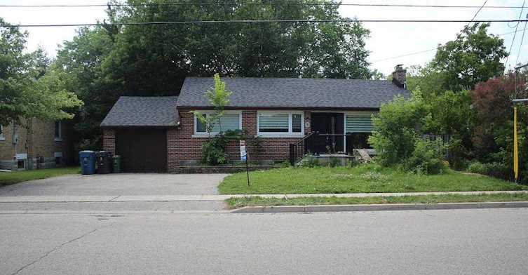 UPPER-8 Marlborough Road, Guelph, ON, N1E 3X2
