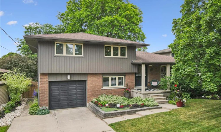 85 Tanglewood Avenue