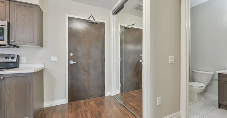 703-112 King Street E, Hamilton, ON, L8N 1A8 - 8