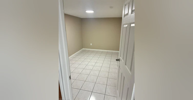 Lower-172 Gibson Avenue, Hamilton, ON, L8L 6J8 - 11