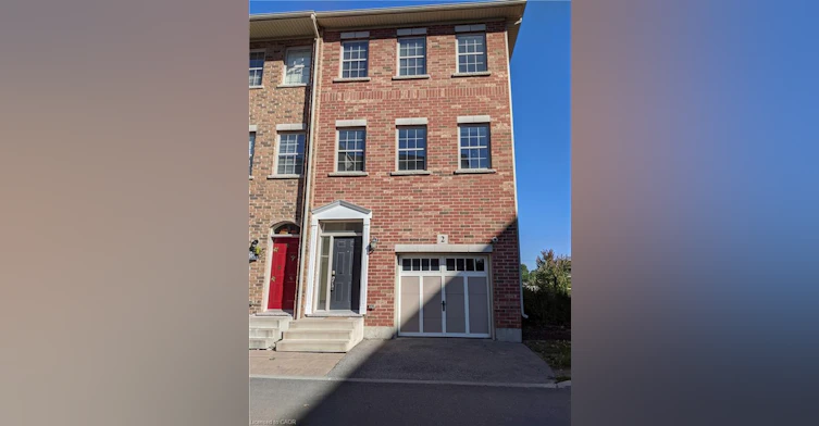 2 Whitehaven Lane, Kitchener, ON, N2H 0B3