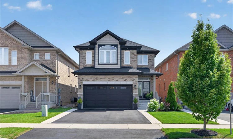 5 Narbonne Crescent