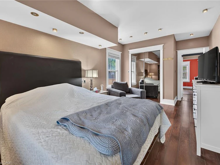 208 Carlton Street, St. Catharines, ON, L2R 1S6 - 29