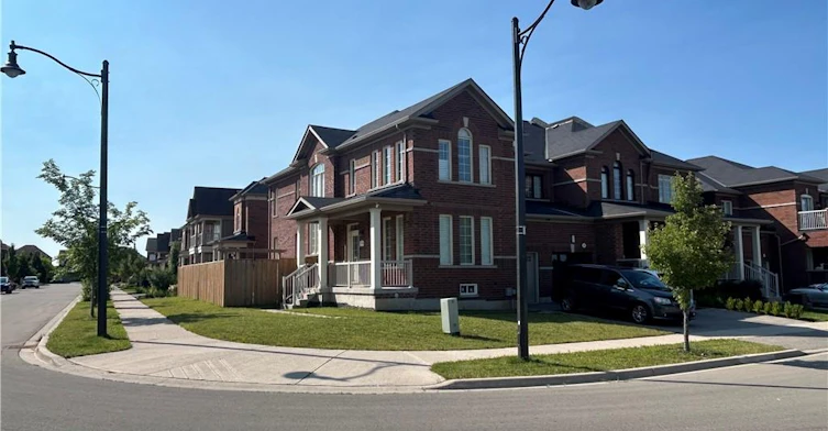 57 Macbean Crescent, Hamilton, ON, L8B 0S5 - 2
