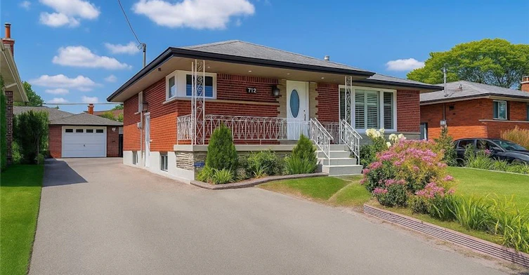 Main-112 Sunrise Drive, Hamilton, ON, L8K 4C3