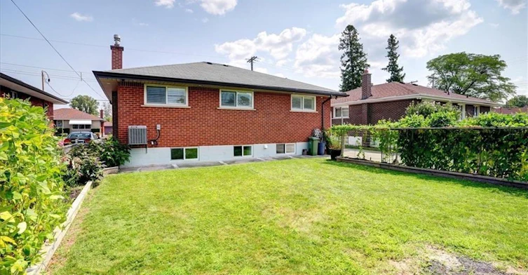 Main-112 Sunrise Drive, Hamilton, ON, L8K 4C3 - 9