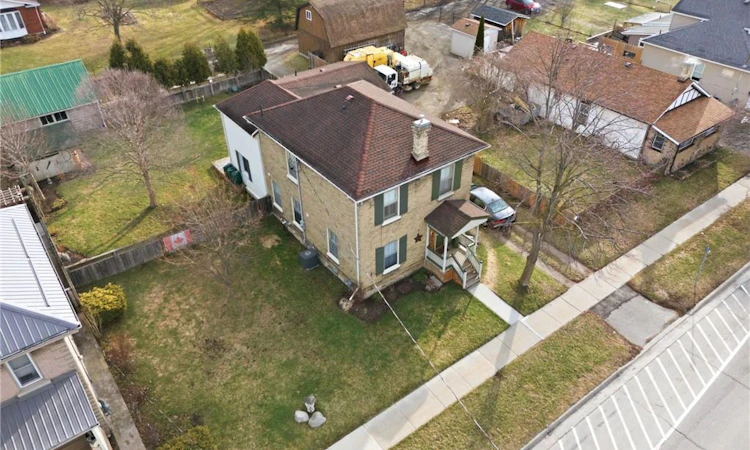 9 Willow Street