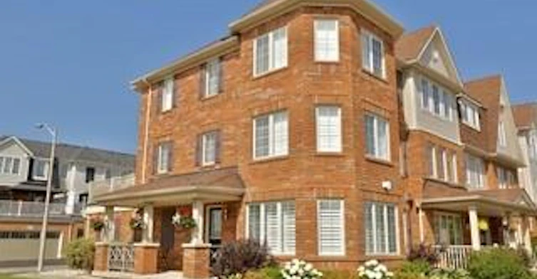 3192 Munson Crescent, Burlington, ON, L7M 0B9 - 2