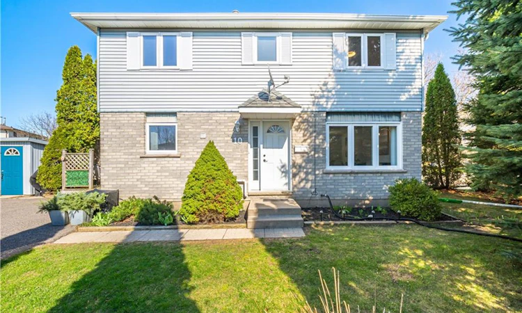 10 Ristau Crescent
