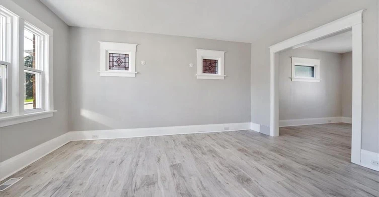 Main-3 Carleton Street S, Thorold, ON, L2V 1Z5 - 4