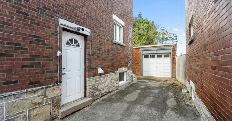 Main-3 Carleton Street S, Thorold, ON, L2V 1Z5 - 24