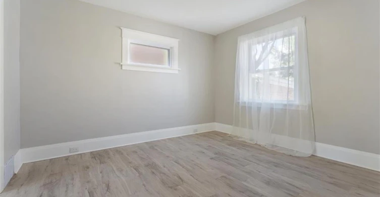 Main-3 Carleton Street S, Thorold, ON, L2V 1Z5 - 7