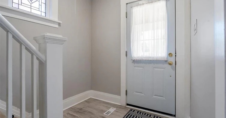 Main-3 Carleton Street S, Thorold, ON, L2V 1Z5 - 3