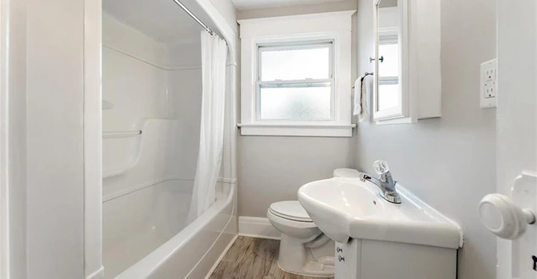Main-3 Carleton Street S, Thorold, ON, L2V 1Z5 - 22