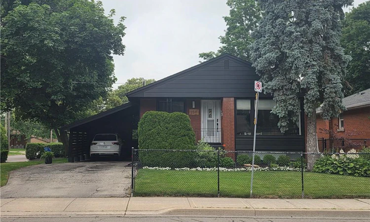 158 Upper Paradise Road