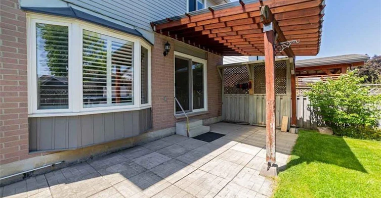 19 Beachgrove Crescent, Hamilton, ON, L8J 2N8 - 32