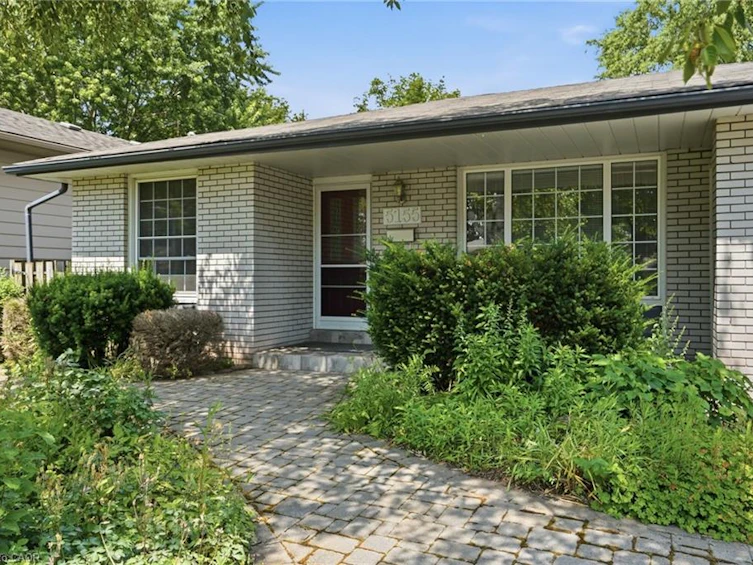 5155 Idlewood Crescent, Burlington, ON, L7L 3Y5 - 3