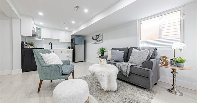 LL-22 William Johnson Street, Hamilton, ON, L8J 1B4
