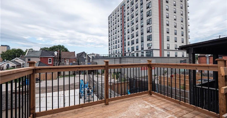 2-145 Wellington Street N, Hamilton, ON, L8R 1N4 - 13
